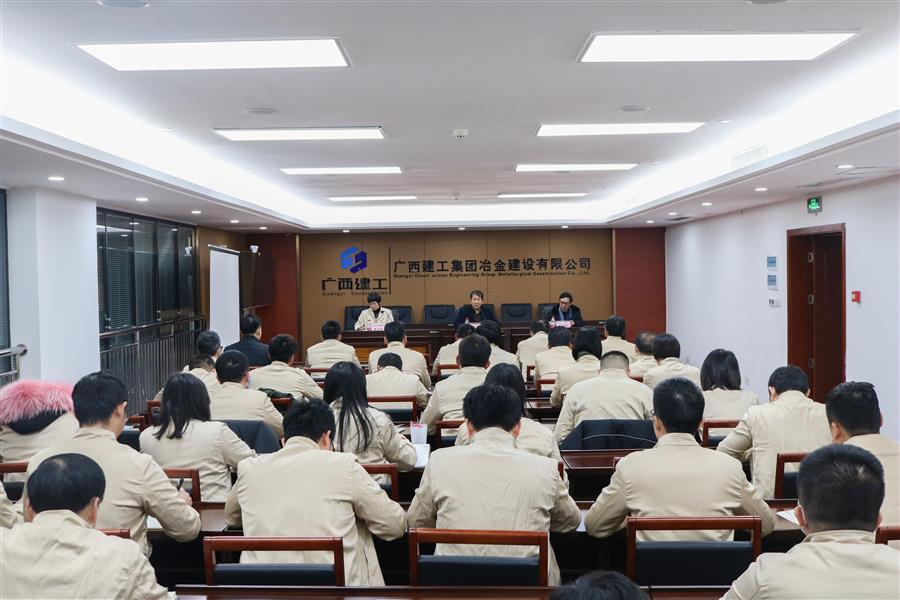 医生掀开奶罩边躁边狠狠躁视频