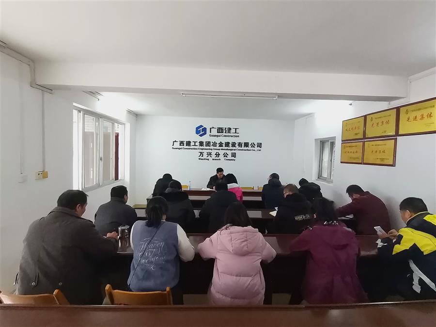 医生掀开奶罩边躁边狠狠躁视频