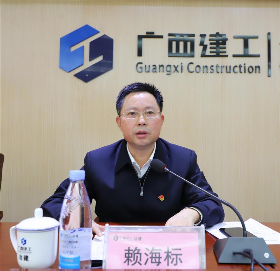 医生掀开奶罩边躁边狠狠躁视频