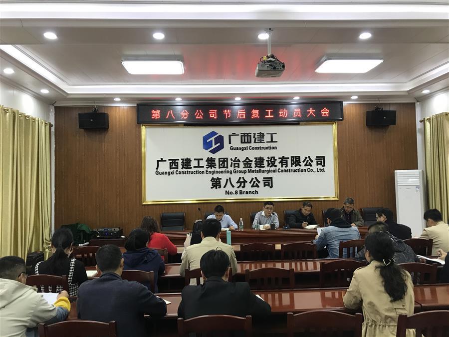 医生掀开奶罩边躁边狠狠躁视频