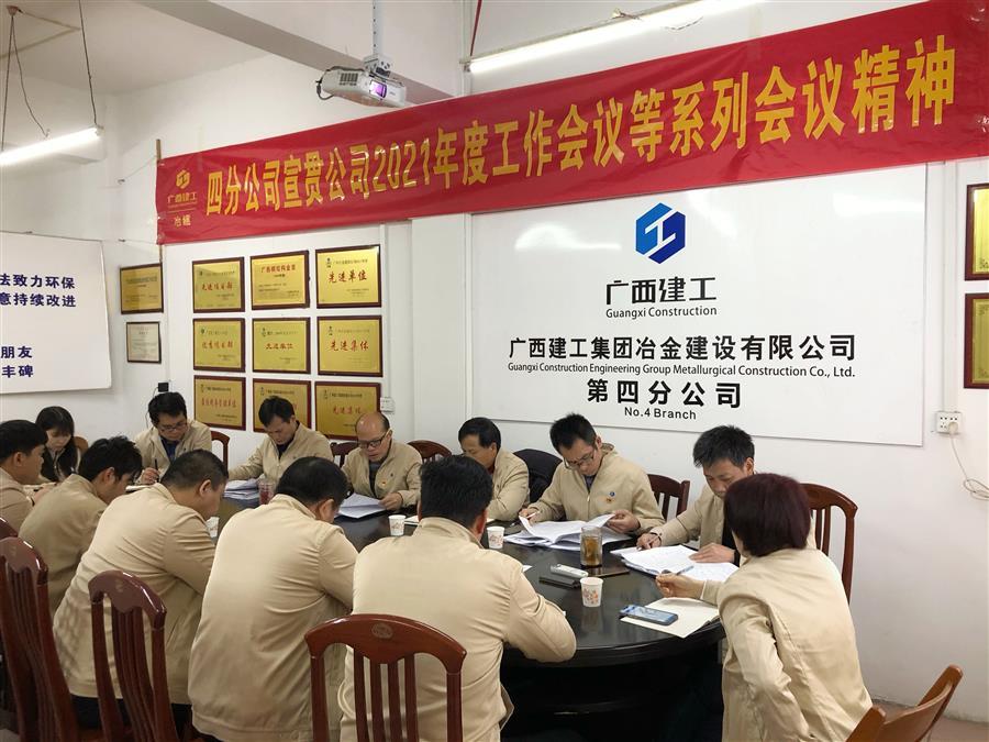医生掀开奶罩边躁边狠狠躁视频