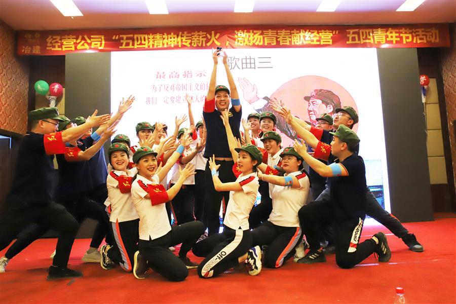 医生掀开奶罩边躁边狠狠躁视频