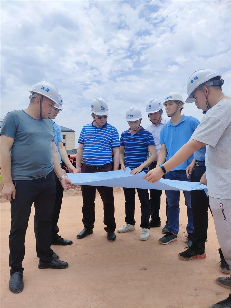 医生掀开奶罩边躁边狠狠躁视频