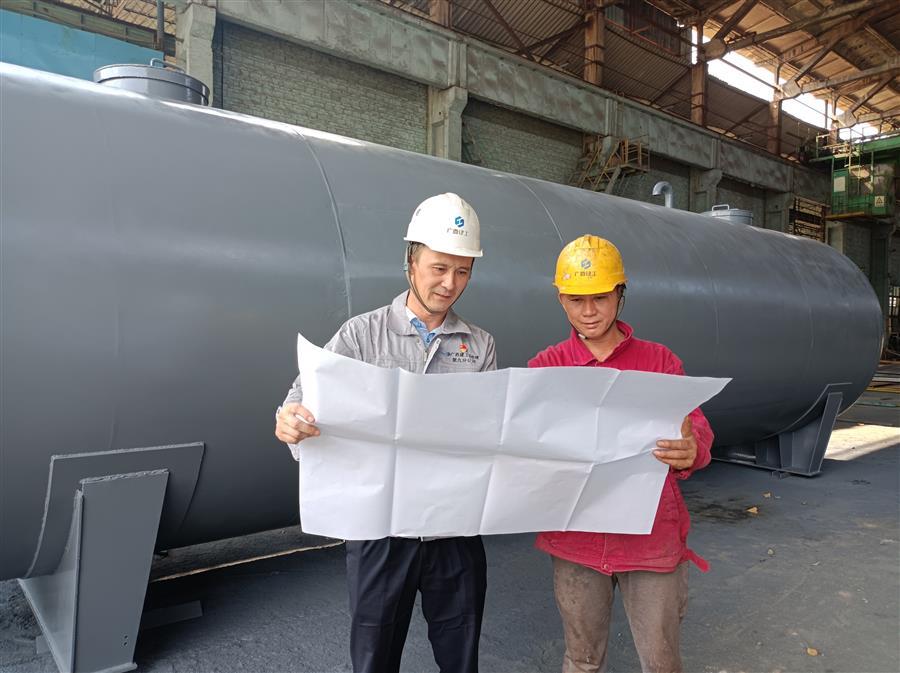 医生掀开奶罩边躁边狠狠躁视频