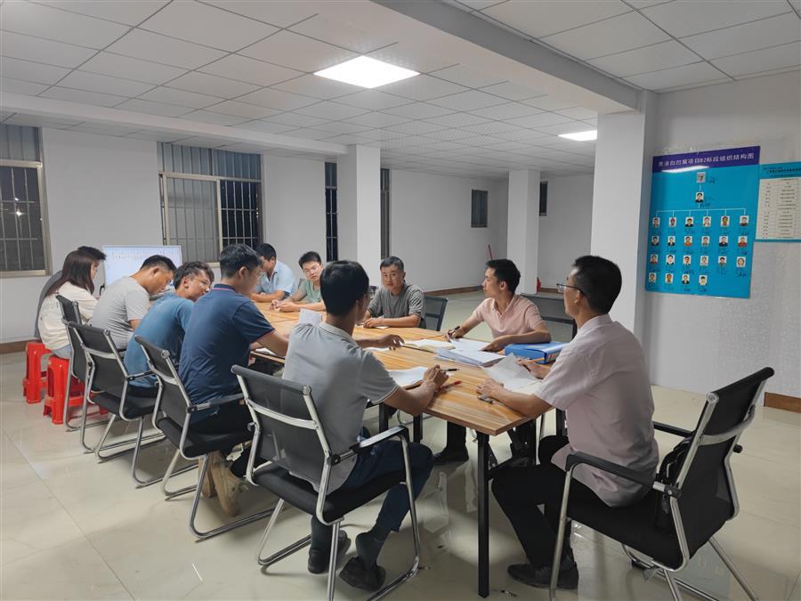 医生掀开奶罩边躁边狠狠躁视频