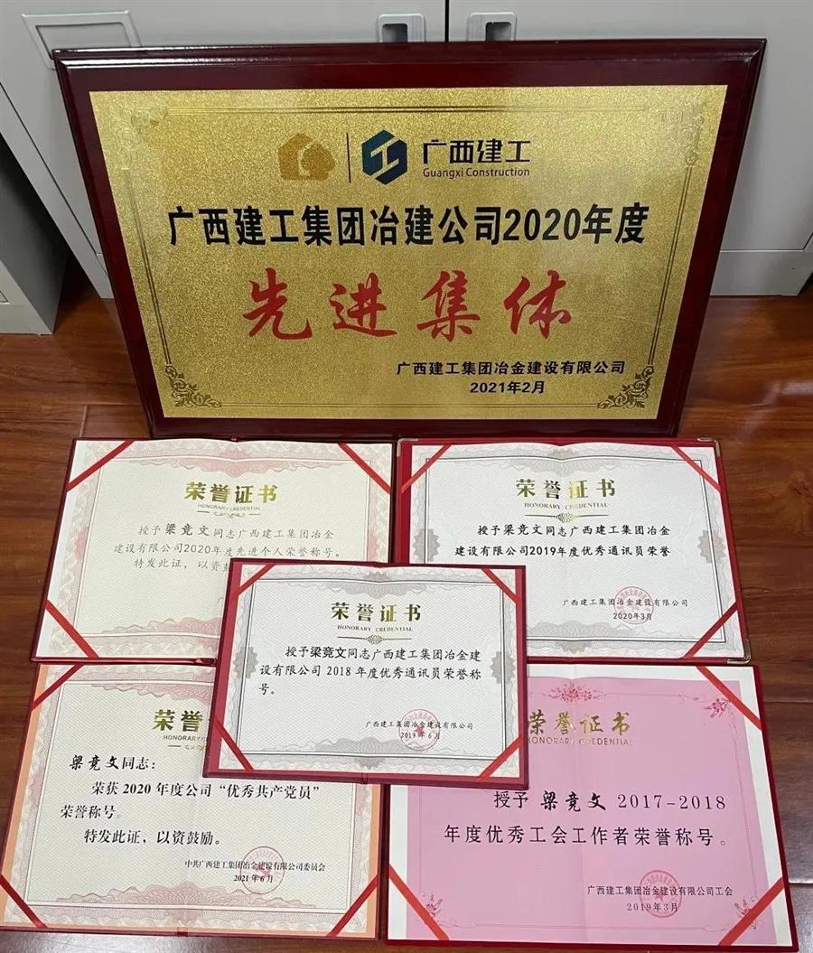 医生掀开奶罩边躁边狠狠躁视频