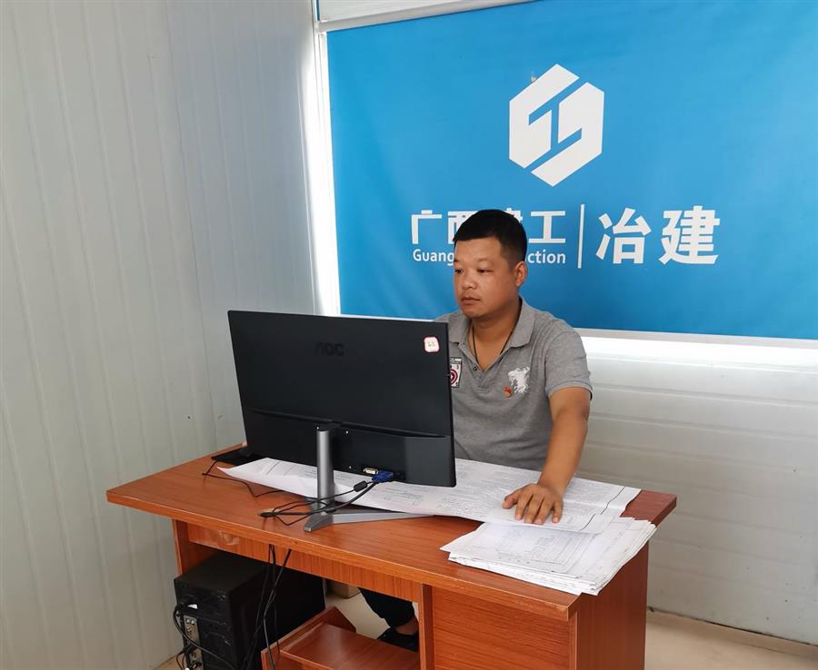 医生掀开奶罩边躁边狠狠躁视频