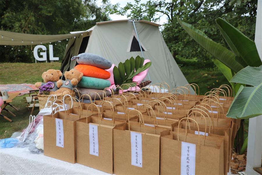 医生掀开奶罩边躁边狠狠躁视频