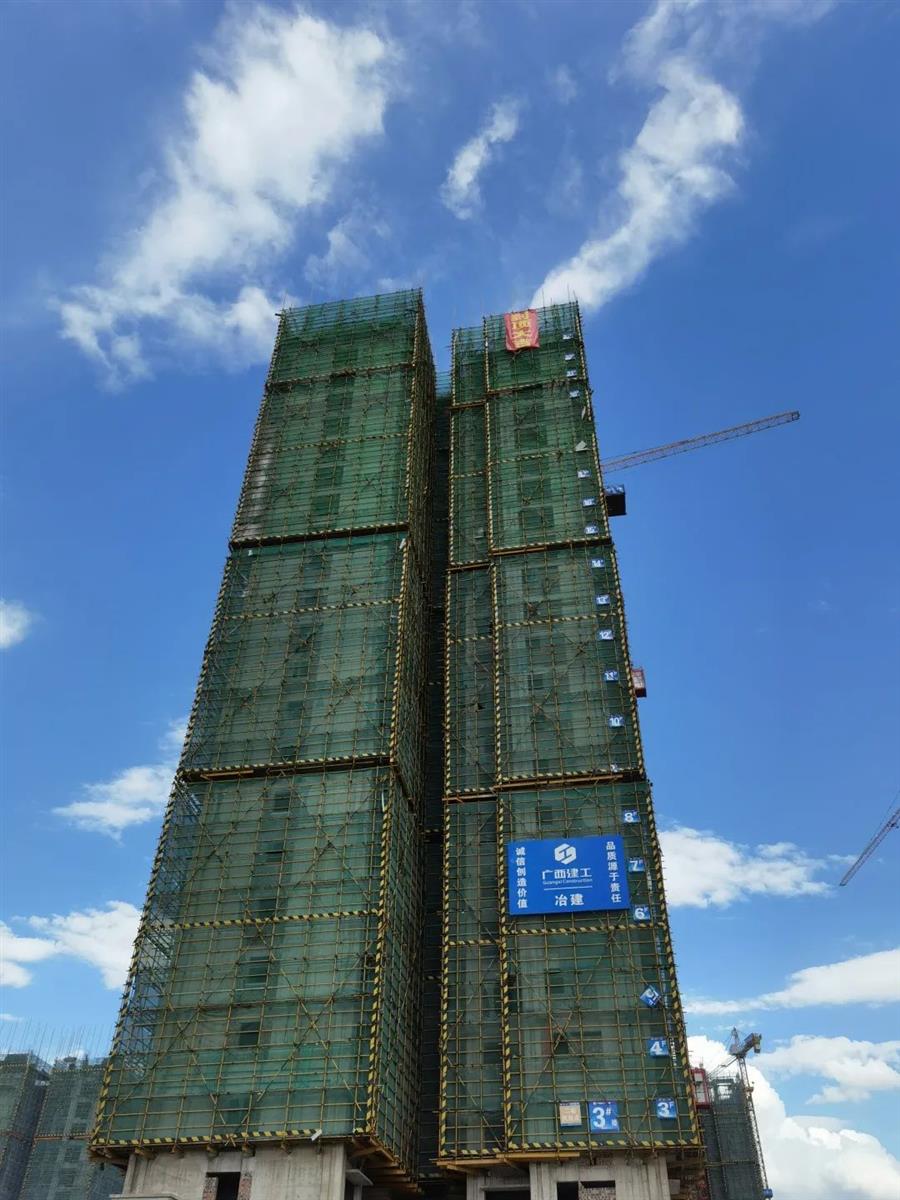 医生掀开奶罩边躁边狠狠躁视频