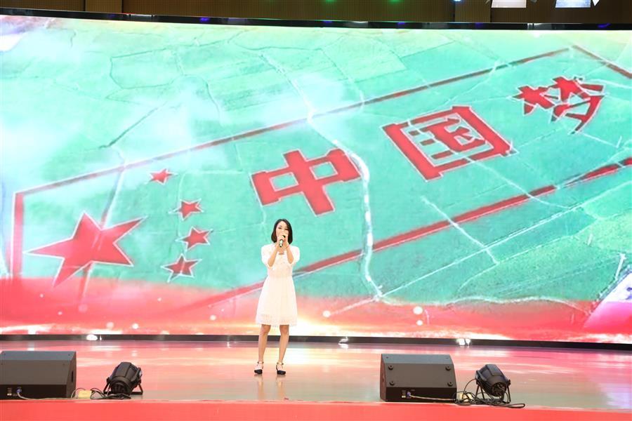 医生掀开奶罩边躁边狠狠躁视频