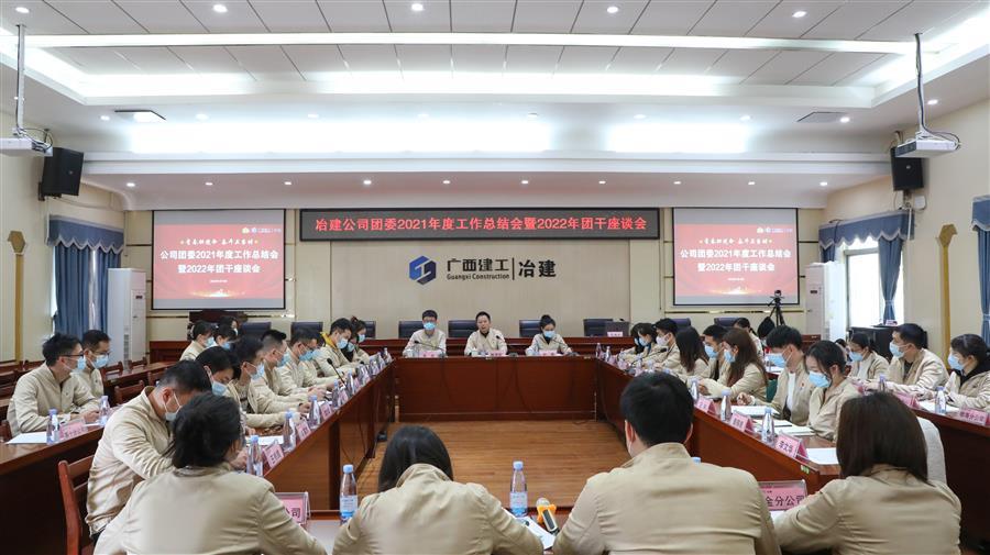 医生掀开奶罩边躁边狠狠躁视频