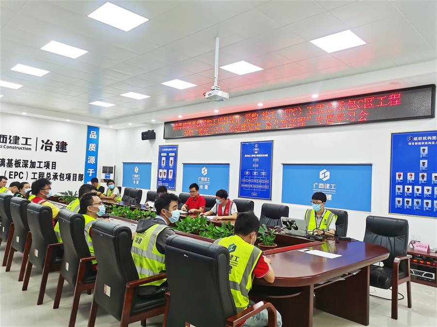 医生掀开奶罩边躁边狠狠躁视频