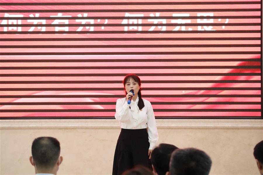 医生掀开奶罩边躁边狠狠躁视频