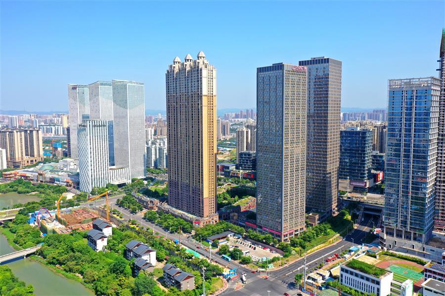 医生掀开奶罩边躁边狠狠躁视频