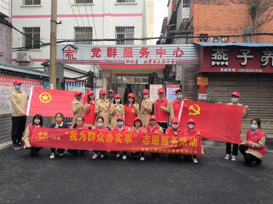 医生掀开奶罩边躁边狠狠躁视频