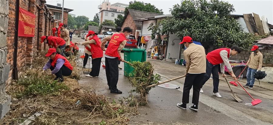 医生掀开奶罩边躁边狠狠躁视频