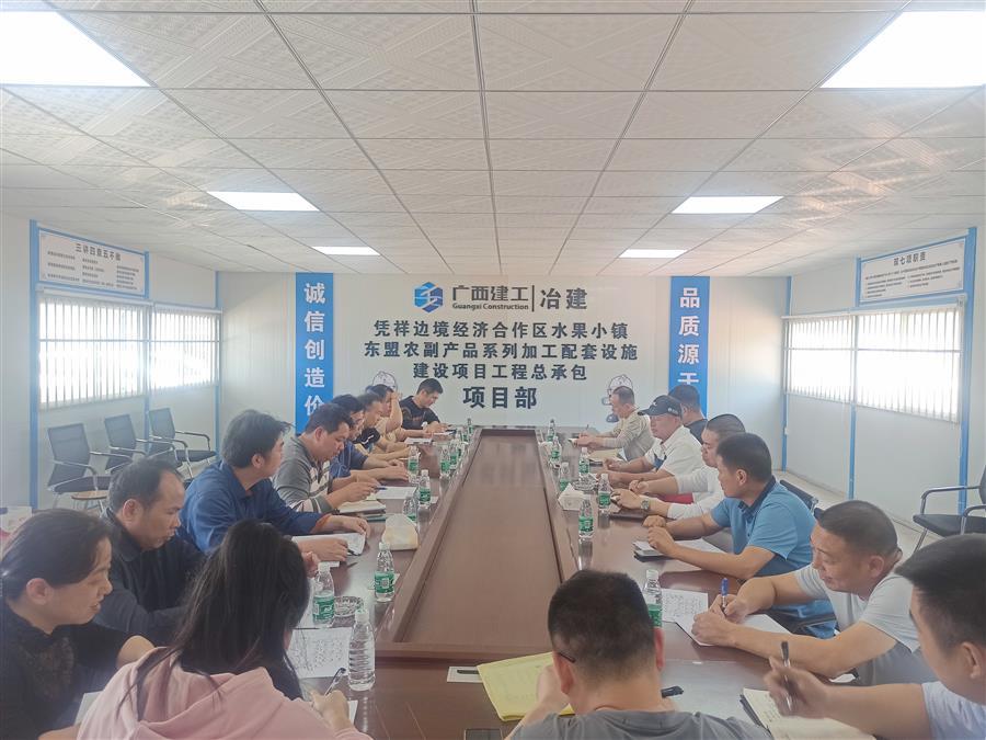 医生掀开奶罩边躁边狠狠躁视频