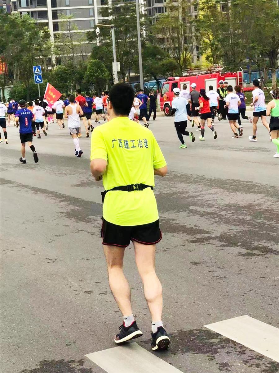 医生掀开奶罩边躁边狠狠躁视频