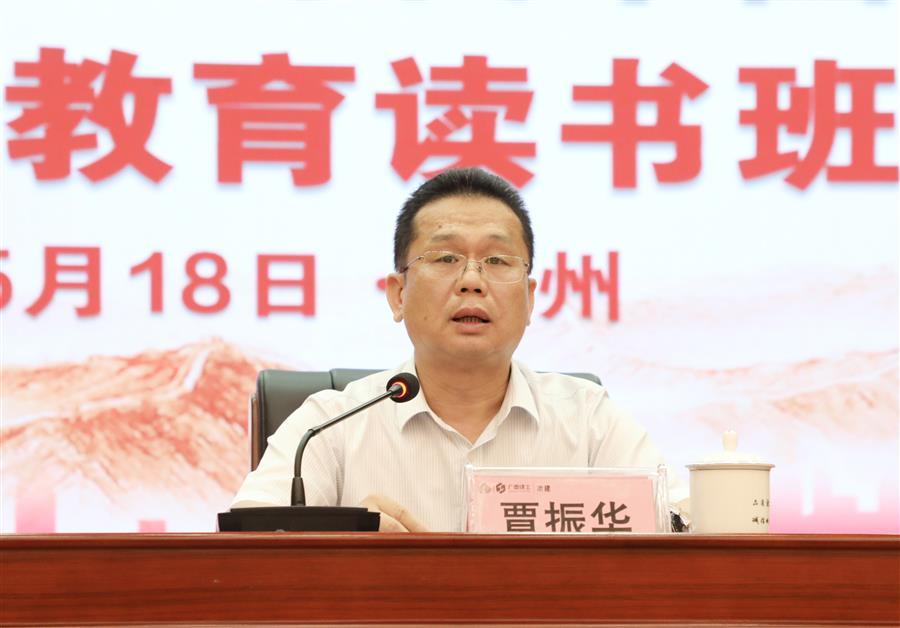 医生掀开奶罩边躁边狠狠躁视频