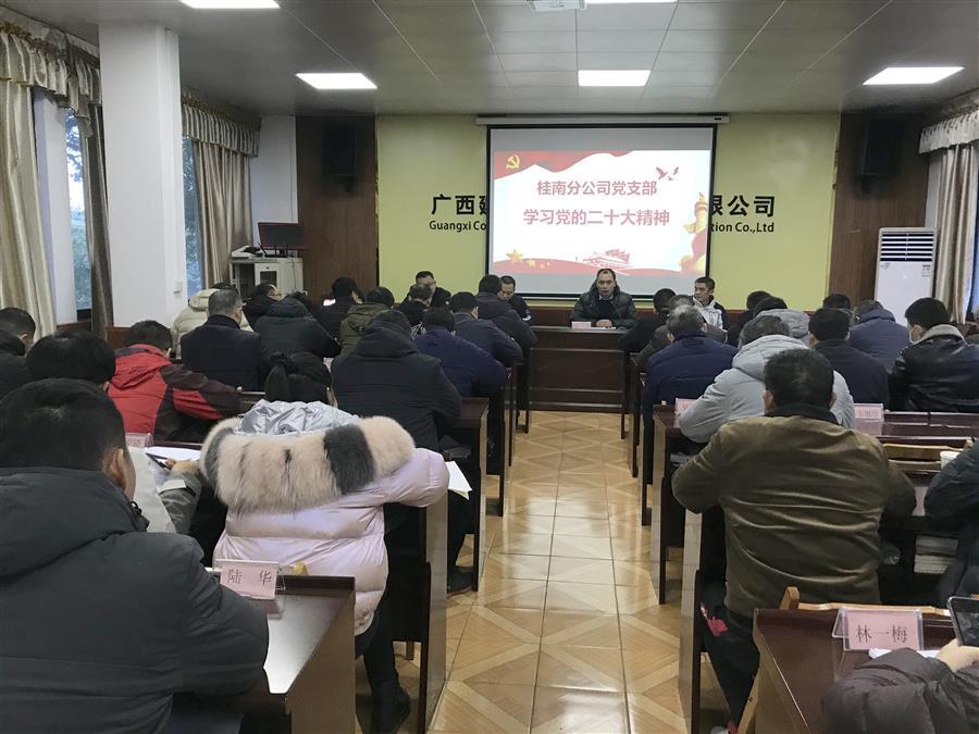 医生掀开奶罩边躁边狠狠躁视频