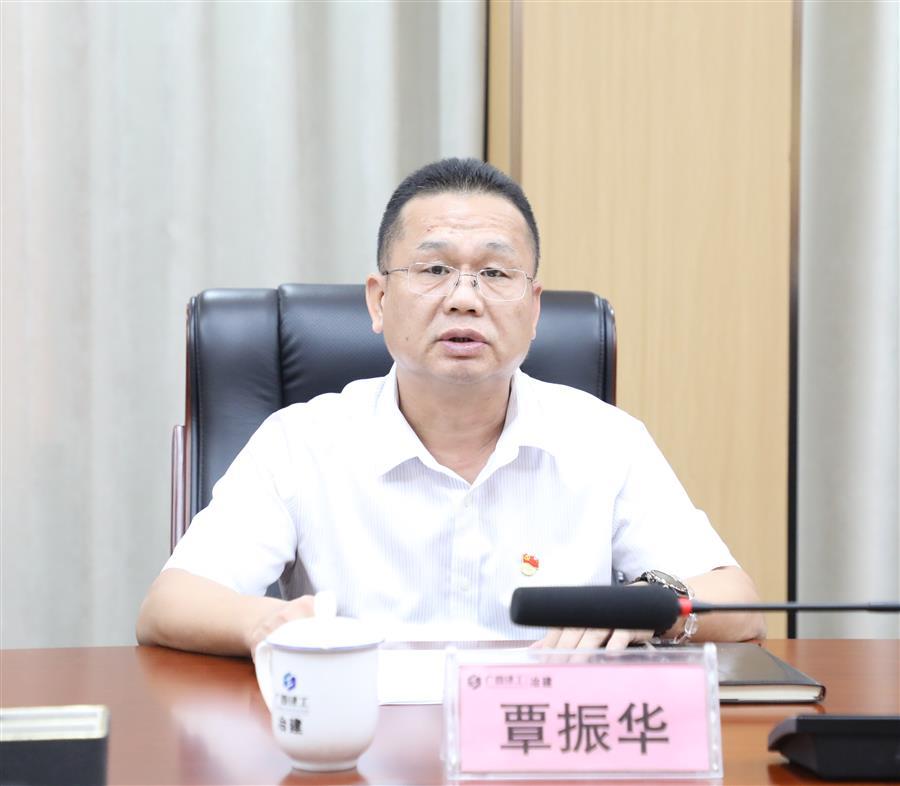 医生掀开奶罩边躁边狠狠躁视频