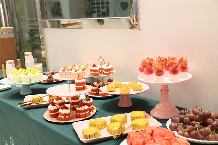 医生掀开奶罩边躁边狠狠躁视频