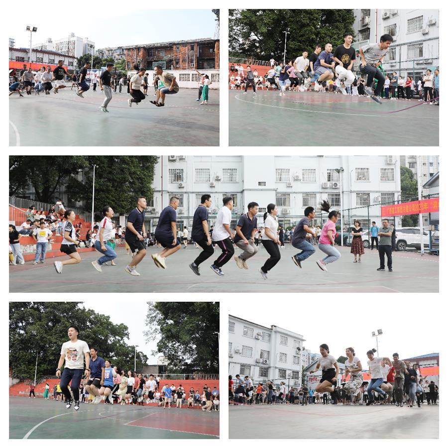 医生掀开奶罩边躁边狠狠躁视频