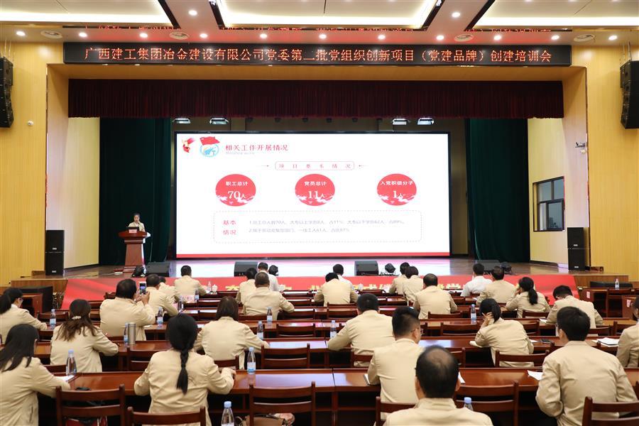 医生掀开奶罩边躁边狠狠躁视频