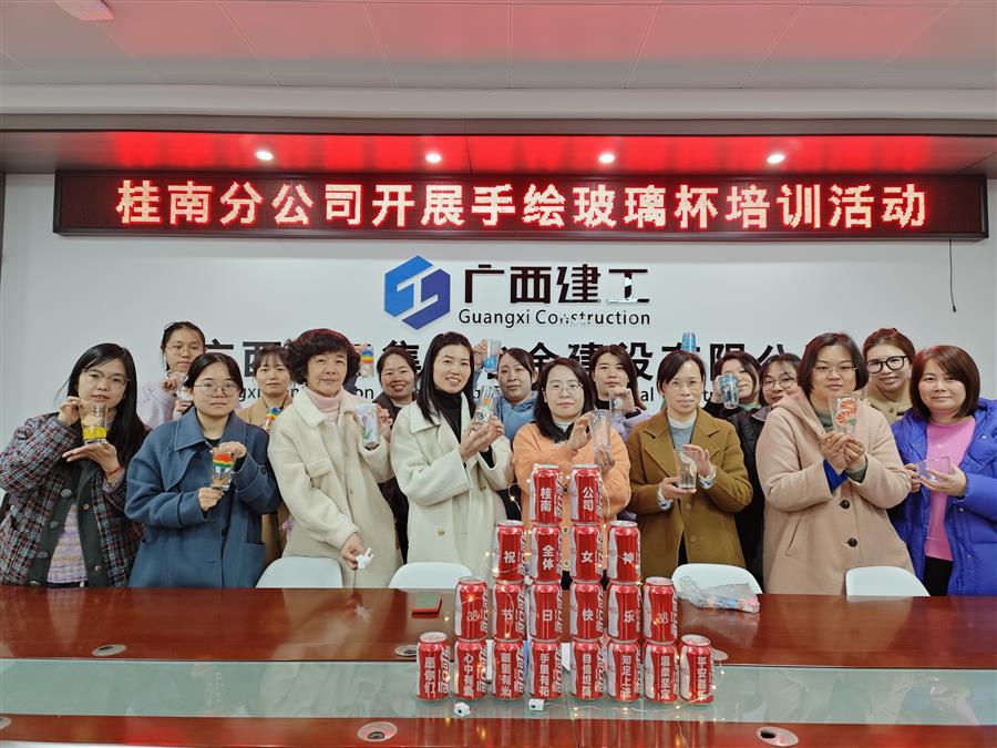 医生掀开奶罩边躁边狠狠躁视频