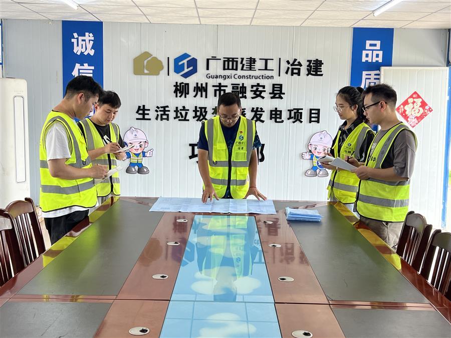 医生掀开奶罩边躁边狠狠躁视频