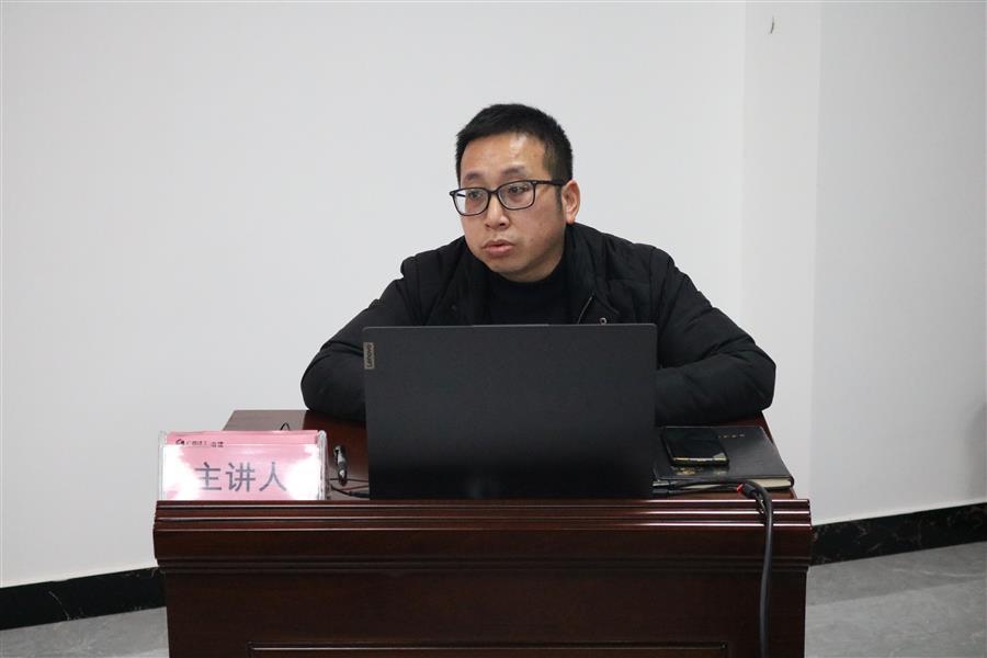 医生掀开奶罩边躁边狠狠躁视频