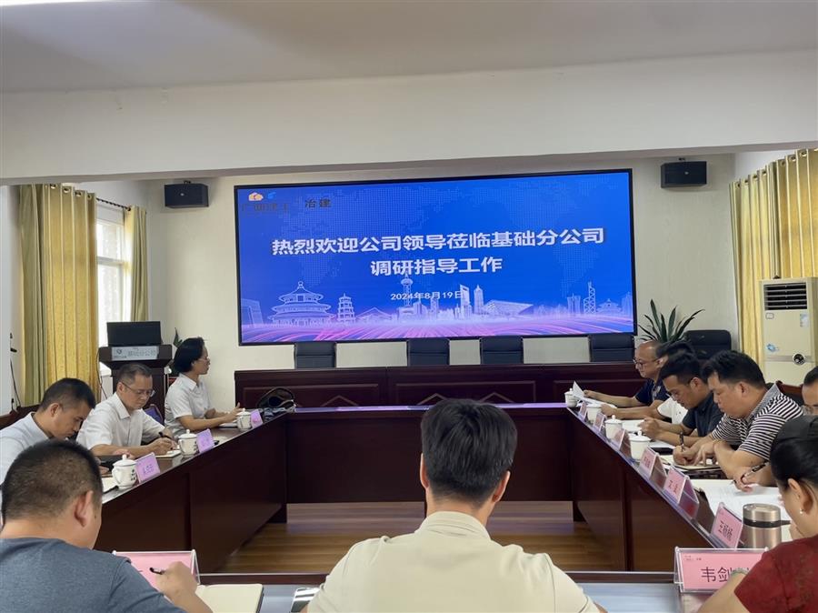 医生掀开奶罩边躁边狠狠躁视频