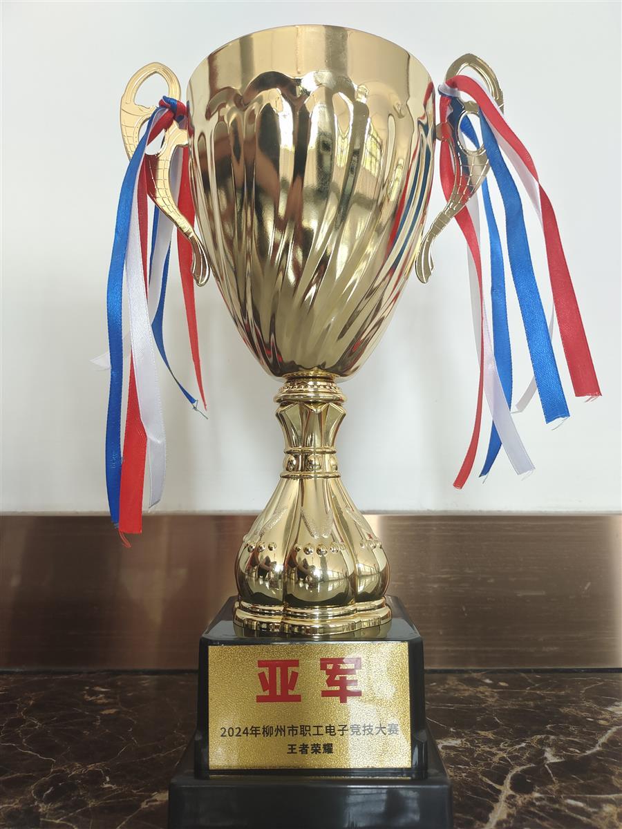 医生掀开奶罩边躁边狠狠躁视频