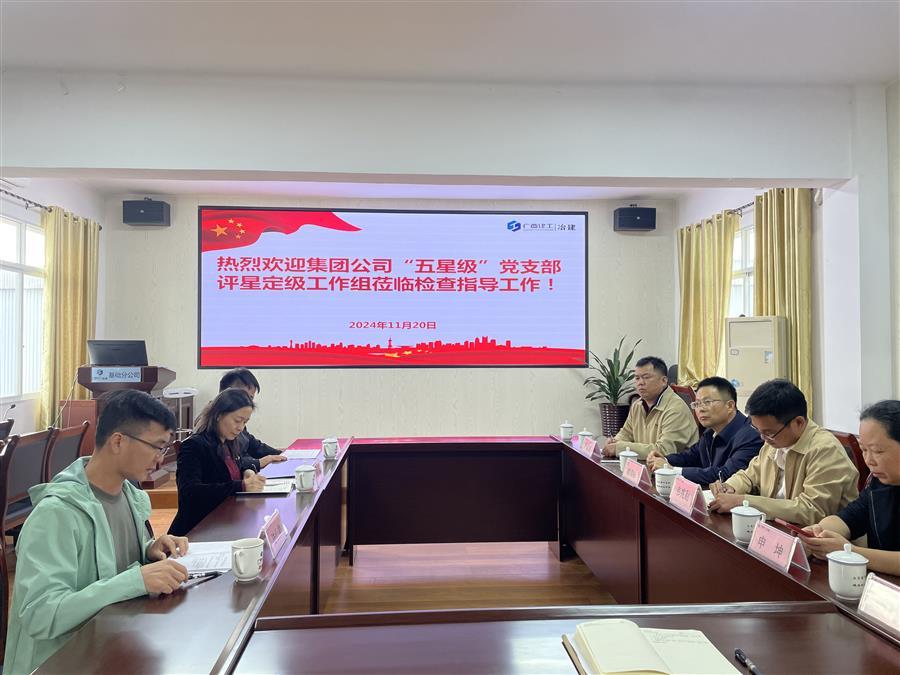 医生掀开奶罩边躁边狠狠躁视频