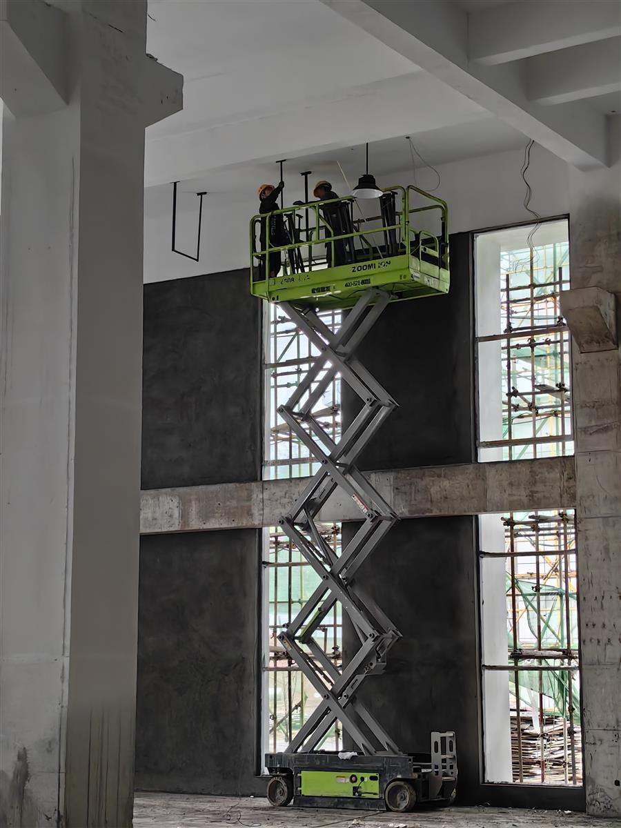 医生掀开奶罩边躁边狠狠躁视频