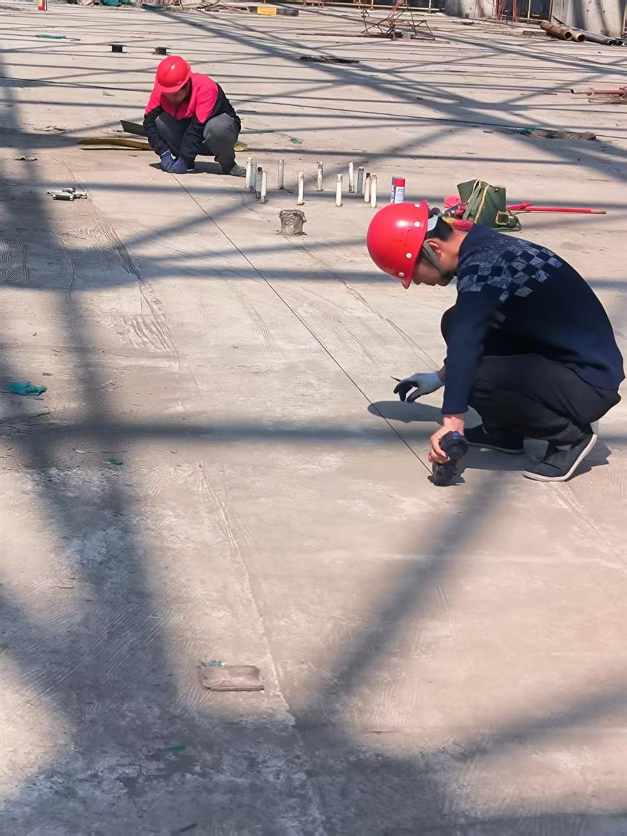 医生掀开奶罩边躁边狠狠躁视频