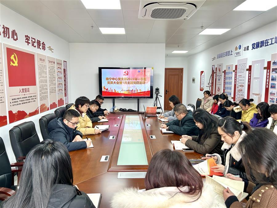 医生掀开奶罩边躁边狠狠躁视频