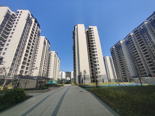 医生掀开奶罩边躁边狠狠躁视频