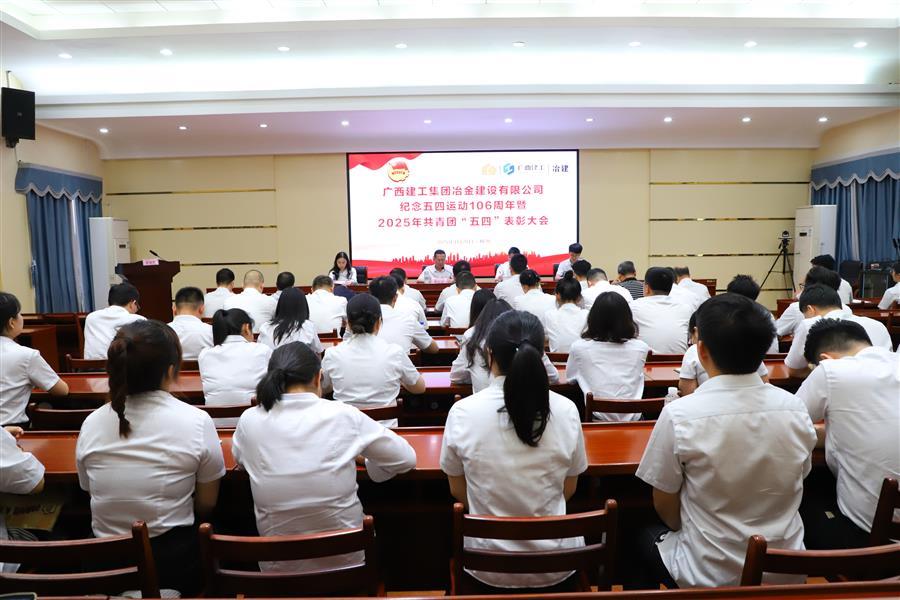 医生掀开奶罩边躁边狠狠躁视频