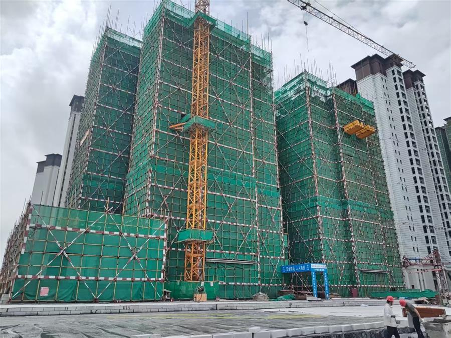 医生掀开奶罩边躁边狠狠躁视频