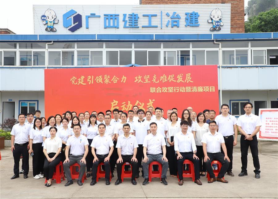 医生掀开奶罩边躁边狠狠躁视频