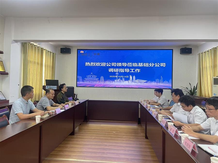 医生掀开奶罩边躁边狠狠躁视频