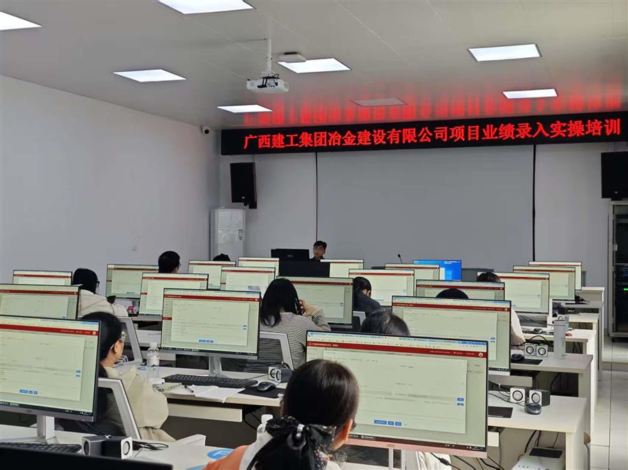 医生掀开奶罩边躁边狠狠躁视频