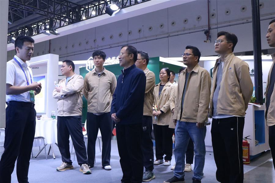 医生掀开奶罩边躁边狠狠躁视频