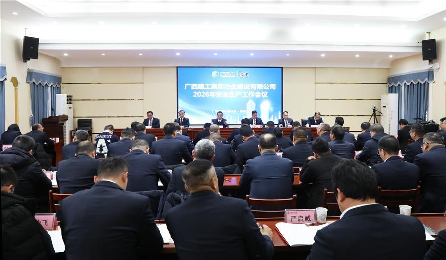 医生掀开奶罩边躁边狠狠躁视频