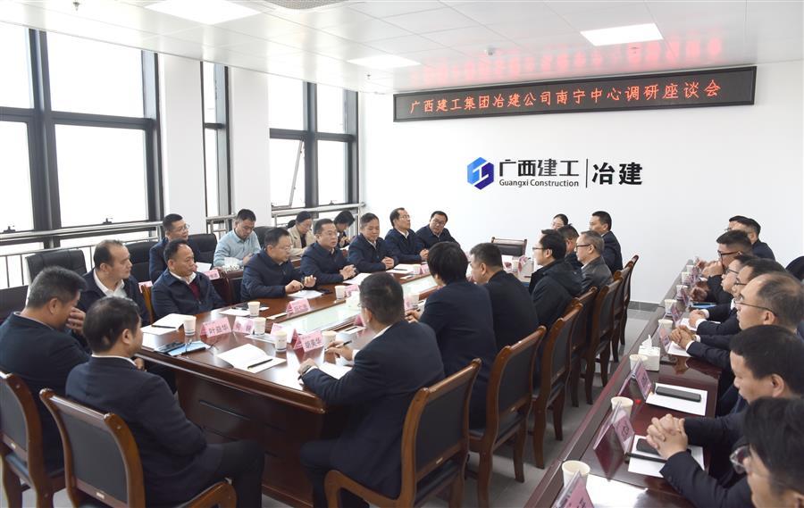 医生掀开奶罩边躁边狠狠躁视频