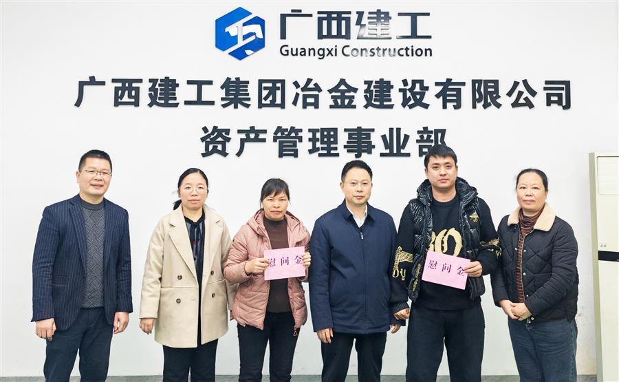 医生掀开奶罩边躁边狠狠躁视频