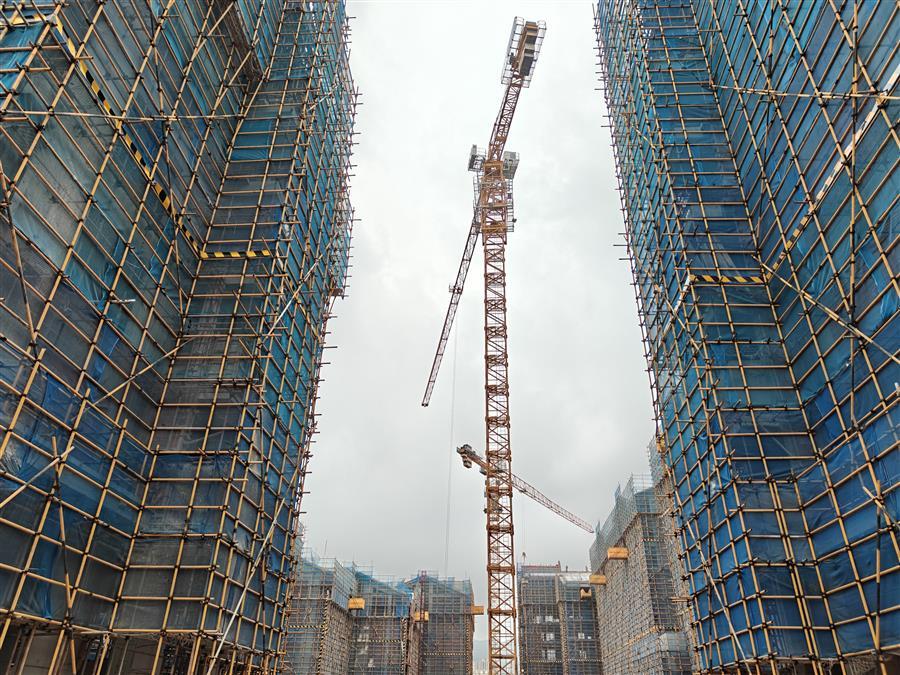 医生掀开奶罩边躁边狠狠躁视频