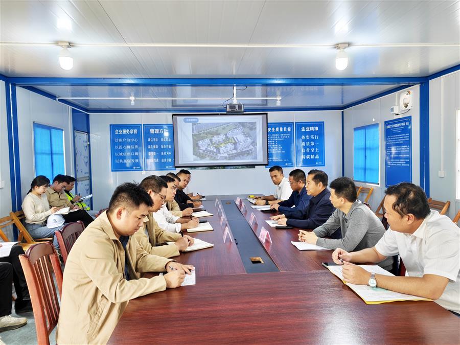 医生掀开奶罩边躁边狠狠躁视频