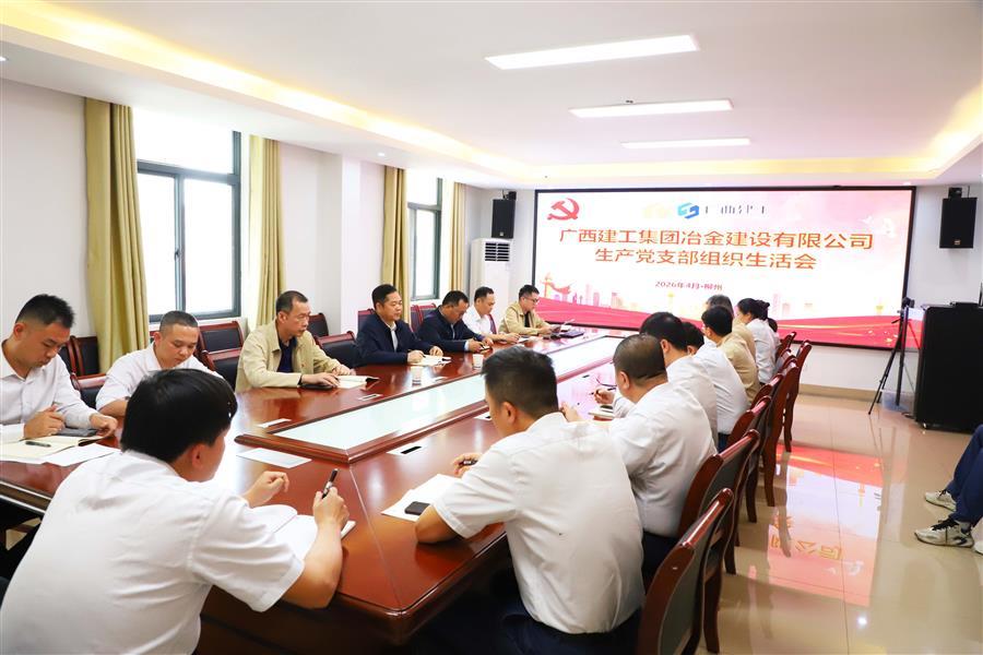 医生掀开奶罩边躁边狠狠躁视频